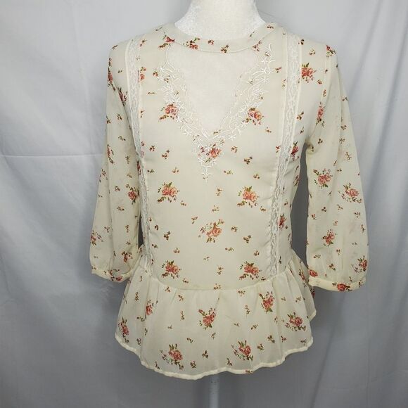 URBAN OUTFITTERS blouse Pins and Needles floral ruffle button top S - Picture 2 of 9